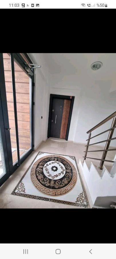 Aloha Airport Guest Home Altinkum  Екстер'єр фото